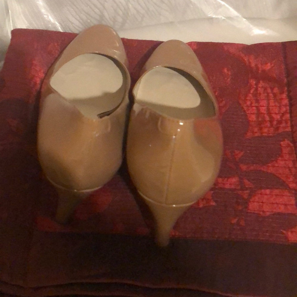 Shoes - Picture 2 of 5